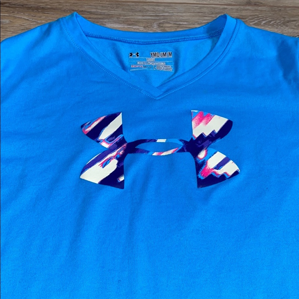 Under Armour Tee Size Medium - Picture 3 of 4